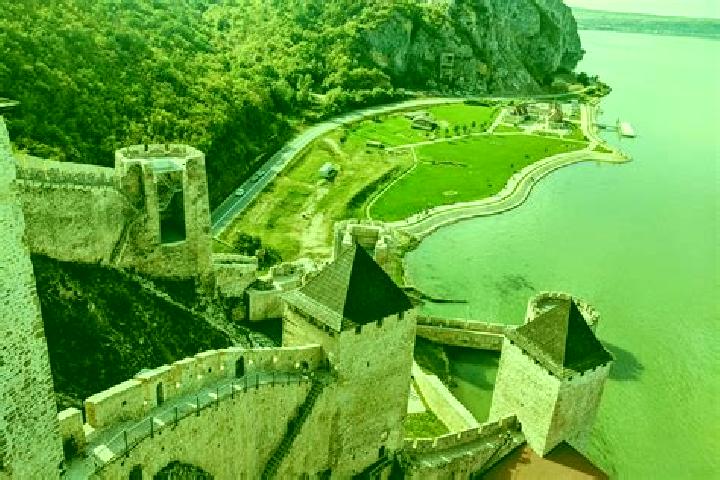 escort Golubac