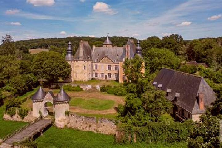 escort Gondrecourt-le-Chateau