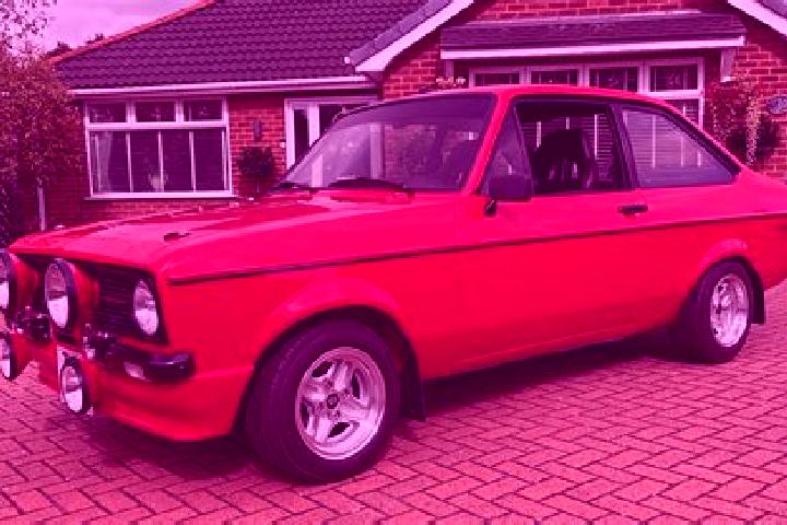 escort Goostrey