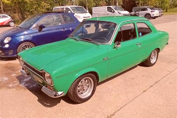escort Gossops Green