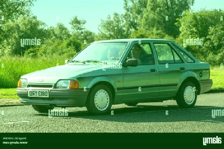 escort Green Knoll