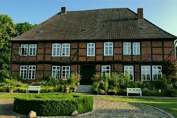 escort Gross Wuestenfelde