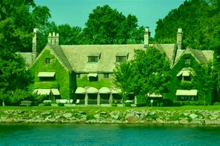 escort Grosse Pointe Shores