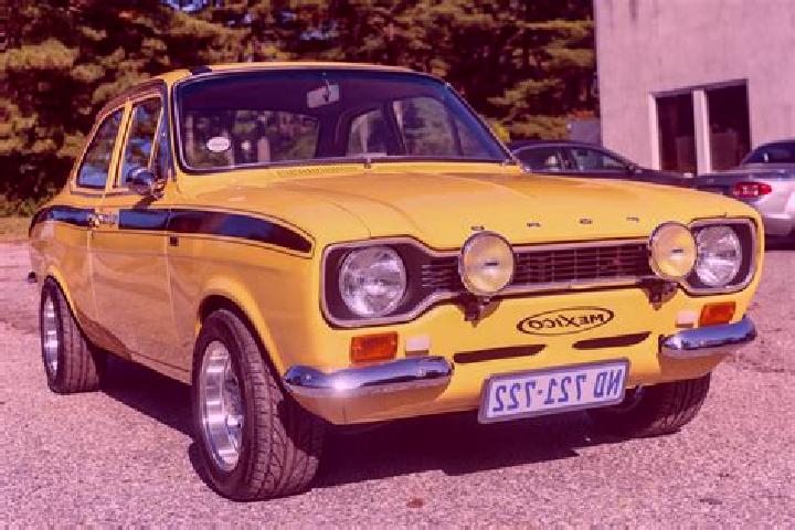 escort Grossklein