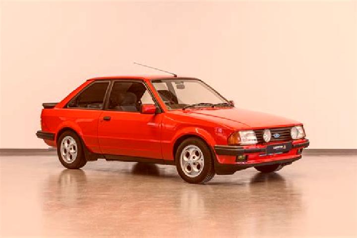 escort Grossmugl