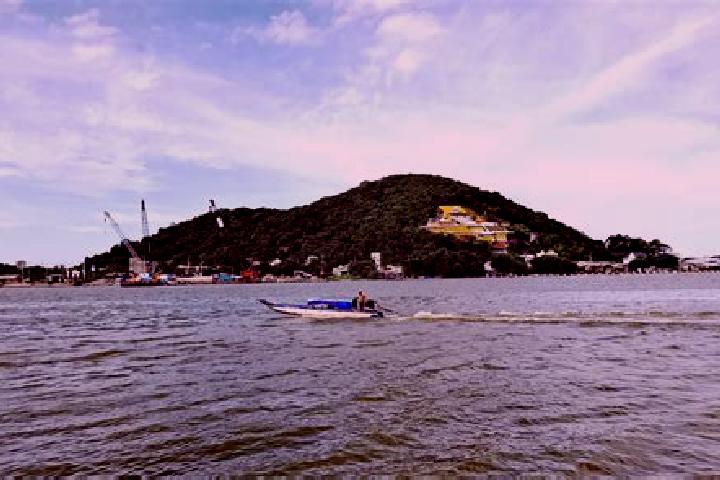 escort Ha Tien