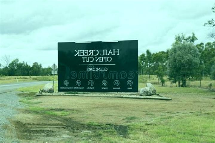 escort Hail Creek