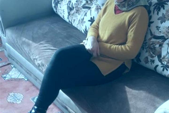 escort Hali Akhund