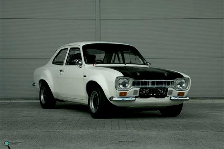 escort Hansi