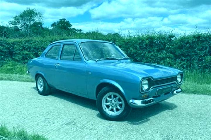 escort Hazlehurst