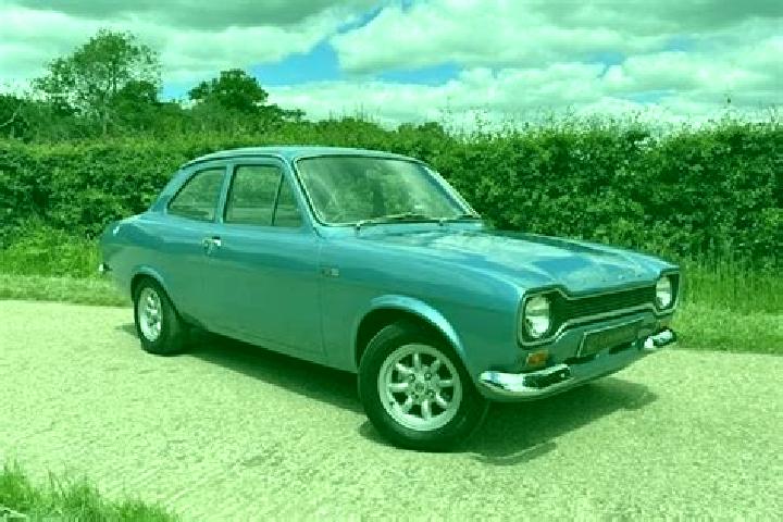 escort Hemingbrough