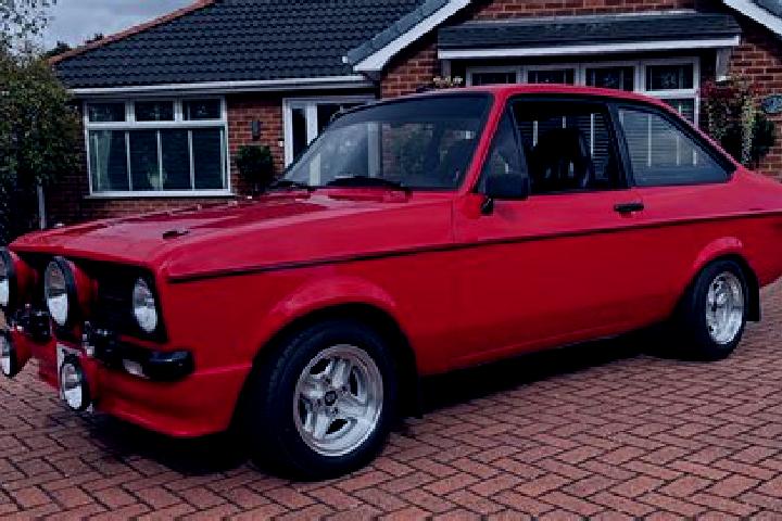 escort Henty