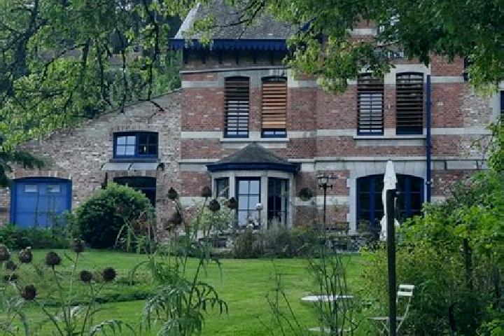 escort Hermeton-sur-Meuse