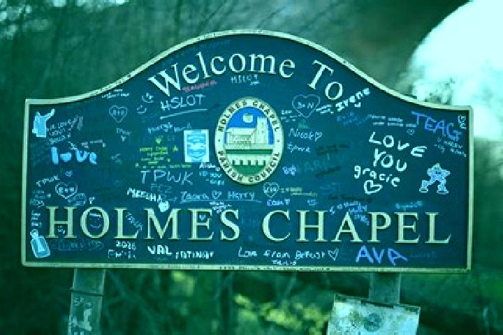 escort Holmes Chapel
