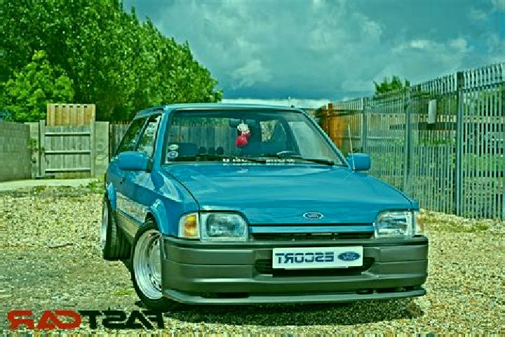 escort Holycross