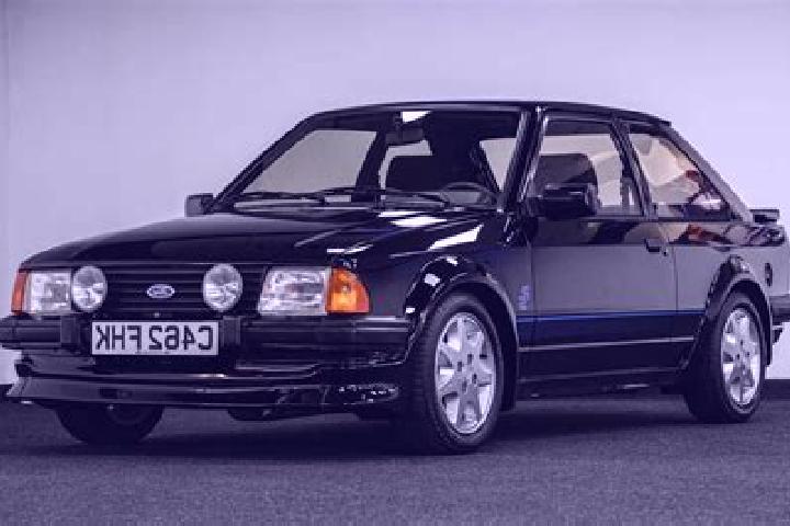 escort Holywell