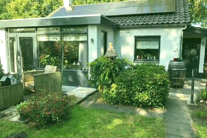 escort Hooge Zwaluwe