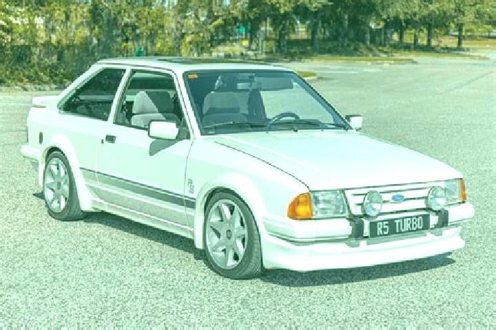 escort Hujirti