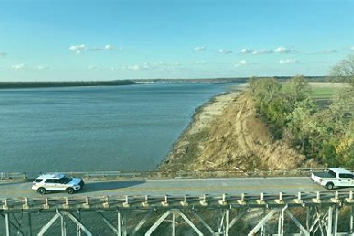 escort Iron River