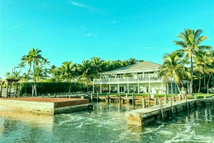 escort Islamorada