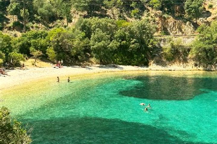 escort Ithaki