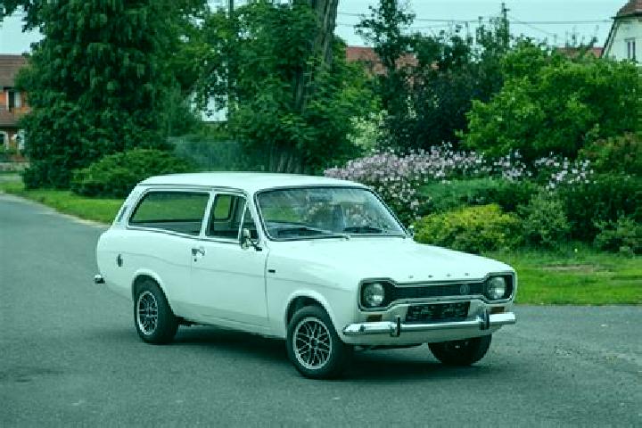 escort Jinacovice