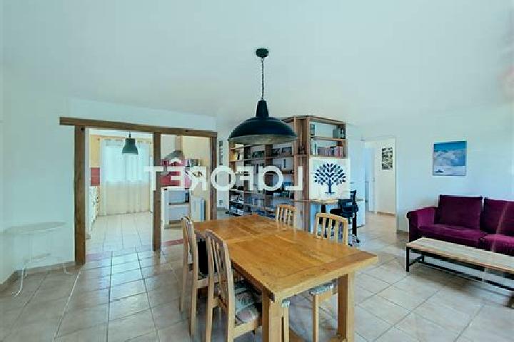 escort Jouy-le-Chatel