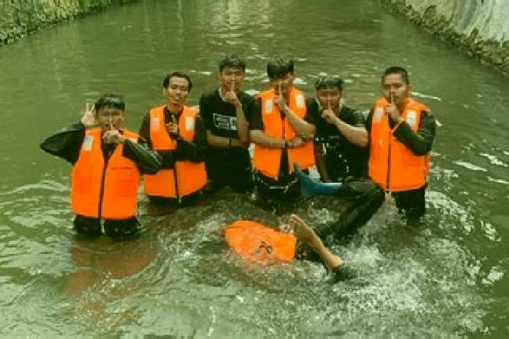 escort Kalangsari