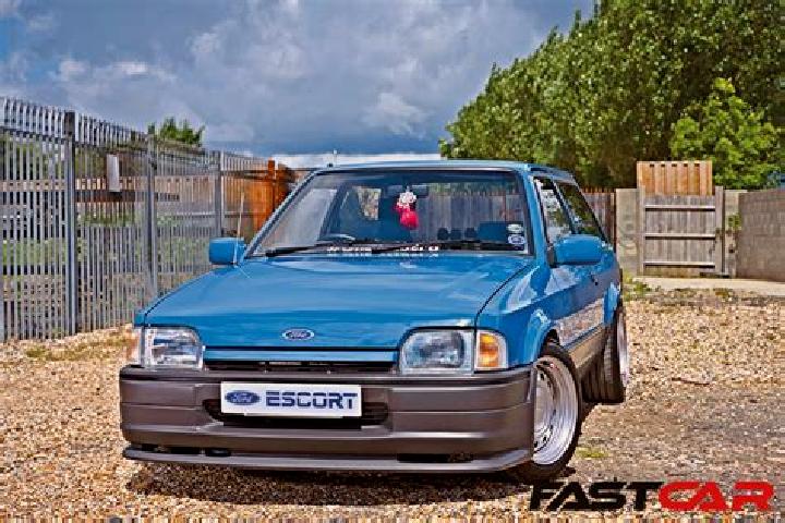 escort Kalaxilike