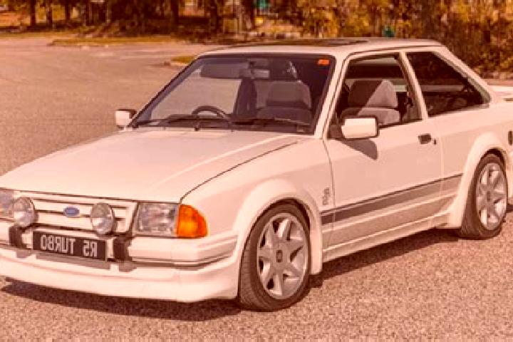 escort Kaloa