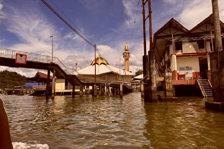 escort Kampong Ayer