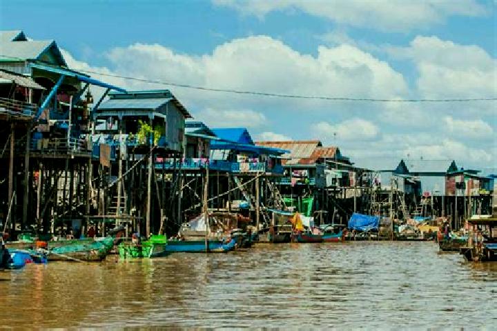 escort Kampong Sinaut