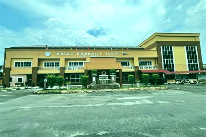 escort Kampong Sungai Batu