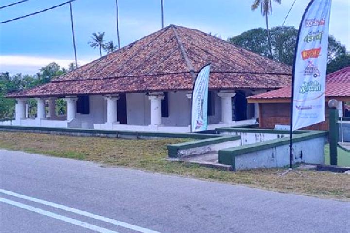 escort Kampung Pengkalan Gelong