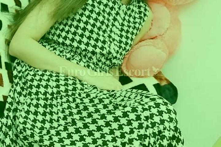 escort Kanwal