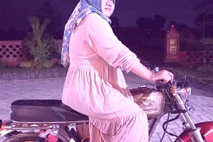 escort Karangagung Timur
