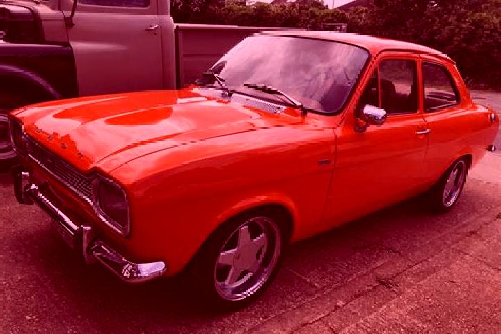 escort Karpinsk