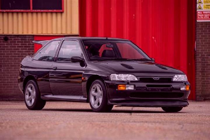 escort Kei Road