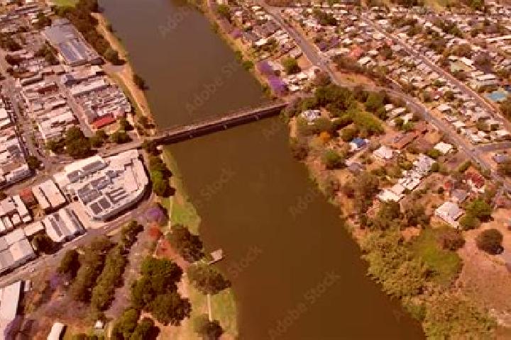 escort Kempsey