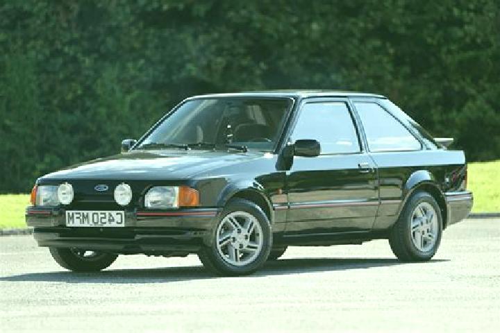 escort Kennett