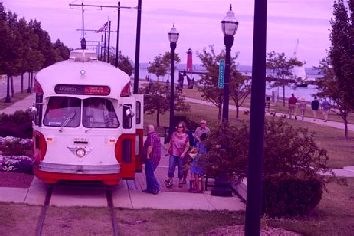 escort Kenosha Streetcar