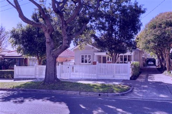 escort Kew East