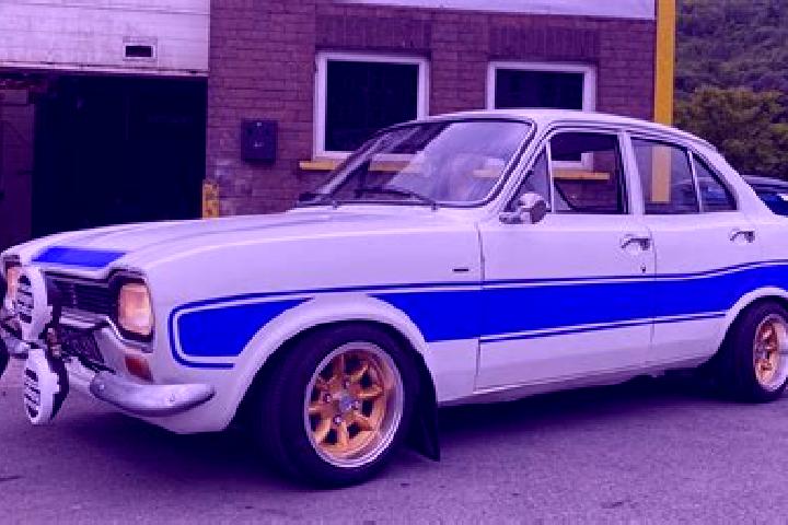 escort Kilcoole