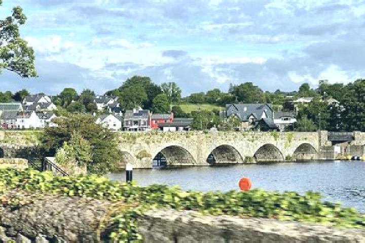 escort Killaloe