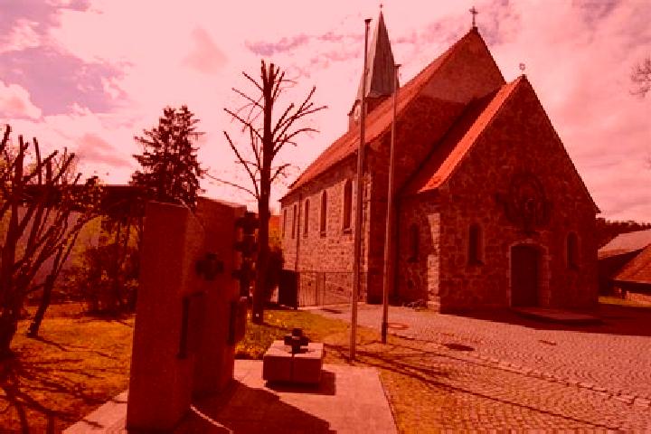 escort Kirchendemenreuth