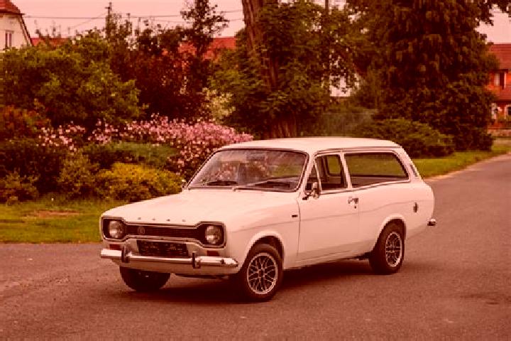 escort Komarivka