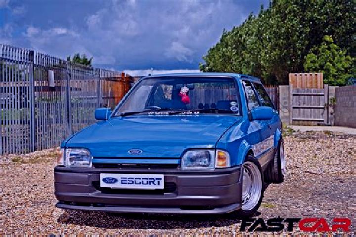 escort Kombandaru