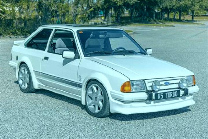 escort Kosuge