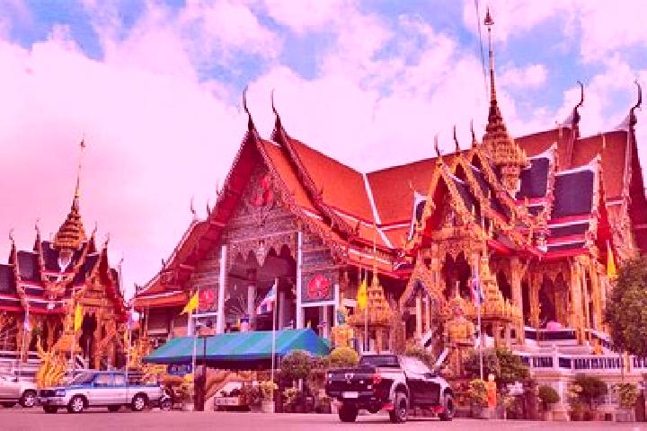 escort Krathum Baen