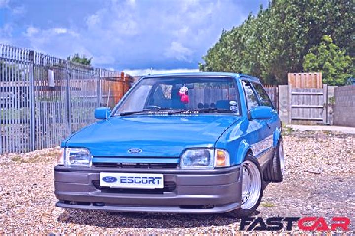 escort Kurwongbah